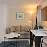 Metropol, Whg 61, Landseite